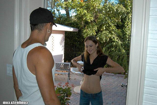13P Tight small tity girl that loves a hard fuck and a facial