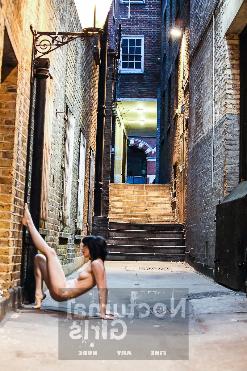 8P A girl is posing nude outdoor