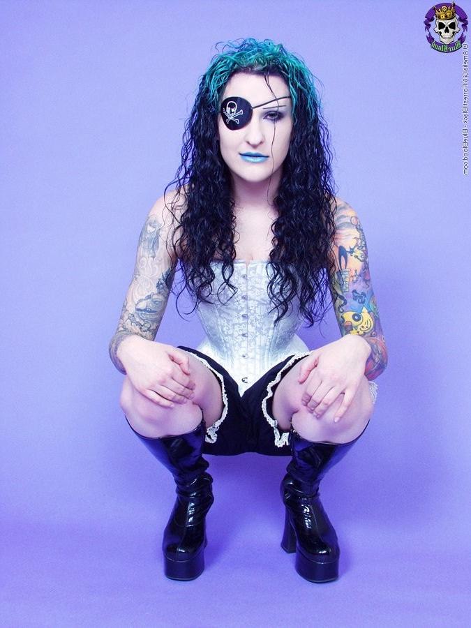 15P Gothic tattooed pirate girl with her eyepatch