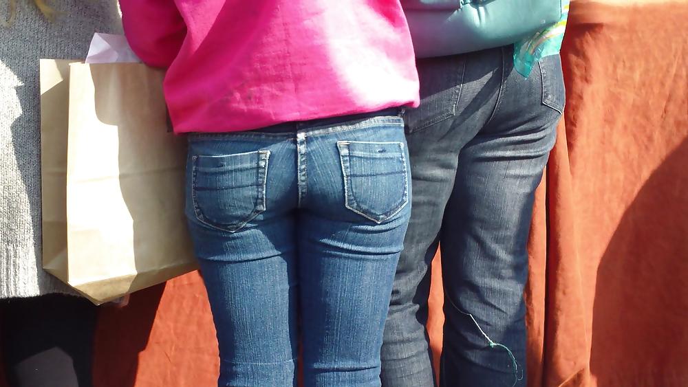 20P Sexy cute teen ass & butt in nice blue jeans 