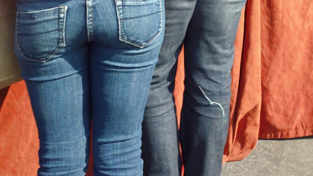 20P Sexy cute teen ass & butt in nice blue jeans 