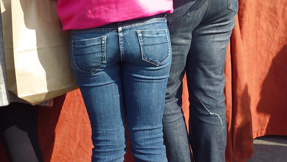 20P Sexy cute teen ass & butt in nice blue jeans 