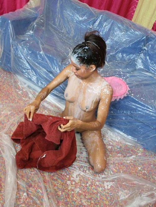 17P Ebony slut babe fucking and receiving loads of smelly cum