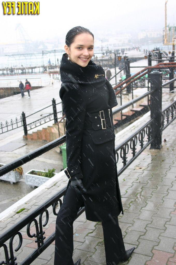 15P Busty teen model's day out