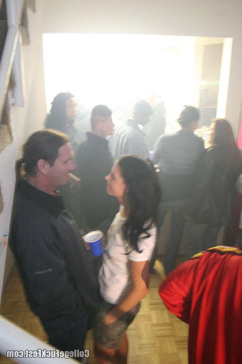 16P Slut brunette coed fucking hard on college sex party