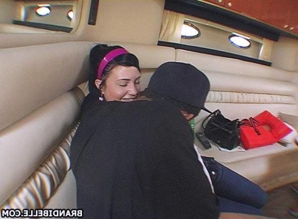 16P She went on a party boat