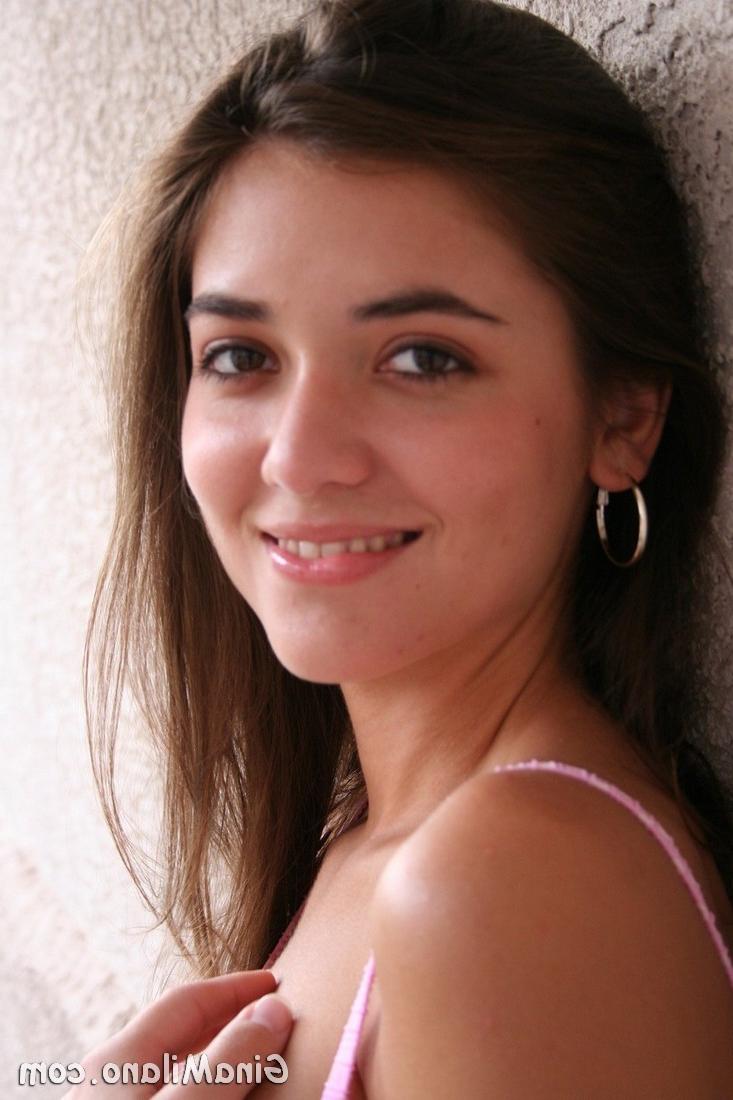 15P Gina Milano in a corset and jeans