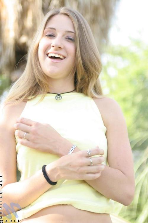 15P Topless teen outdoor