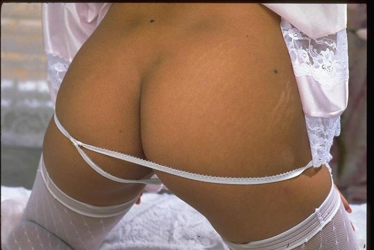 15P Perky Titted Milf In White Lingerie Spreads Goods