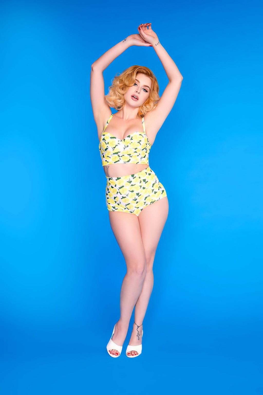 16P Renee Olstead retro bikini and swimwear photoshoot