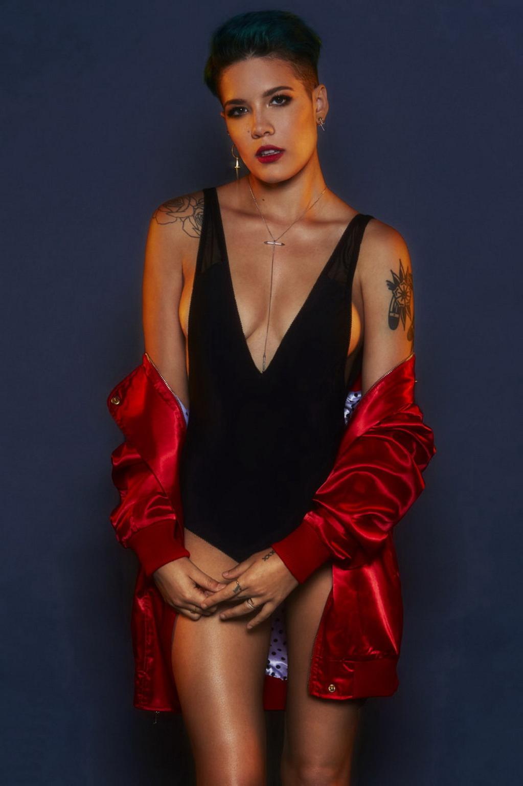 16P Busty Halsey posing in tiny swimsuit and lingerie