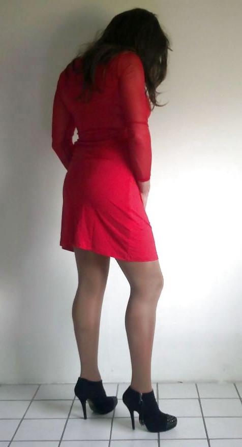 16P New shiny red dress cd tv sissy. me !