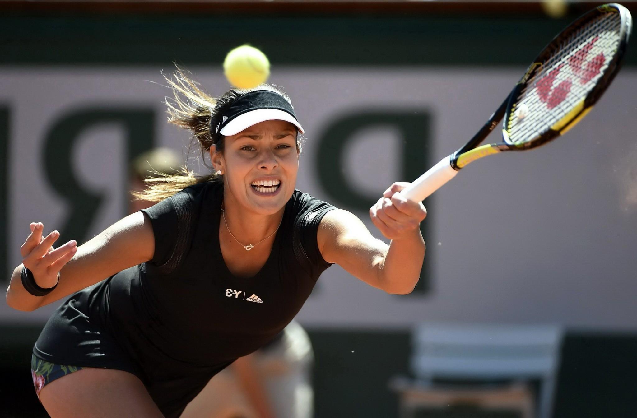 16P Ana Ivanovic flashing her panties at the semi final of the 2015 