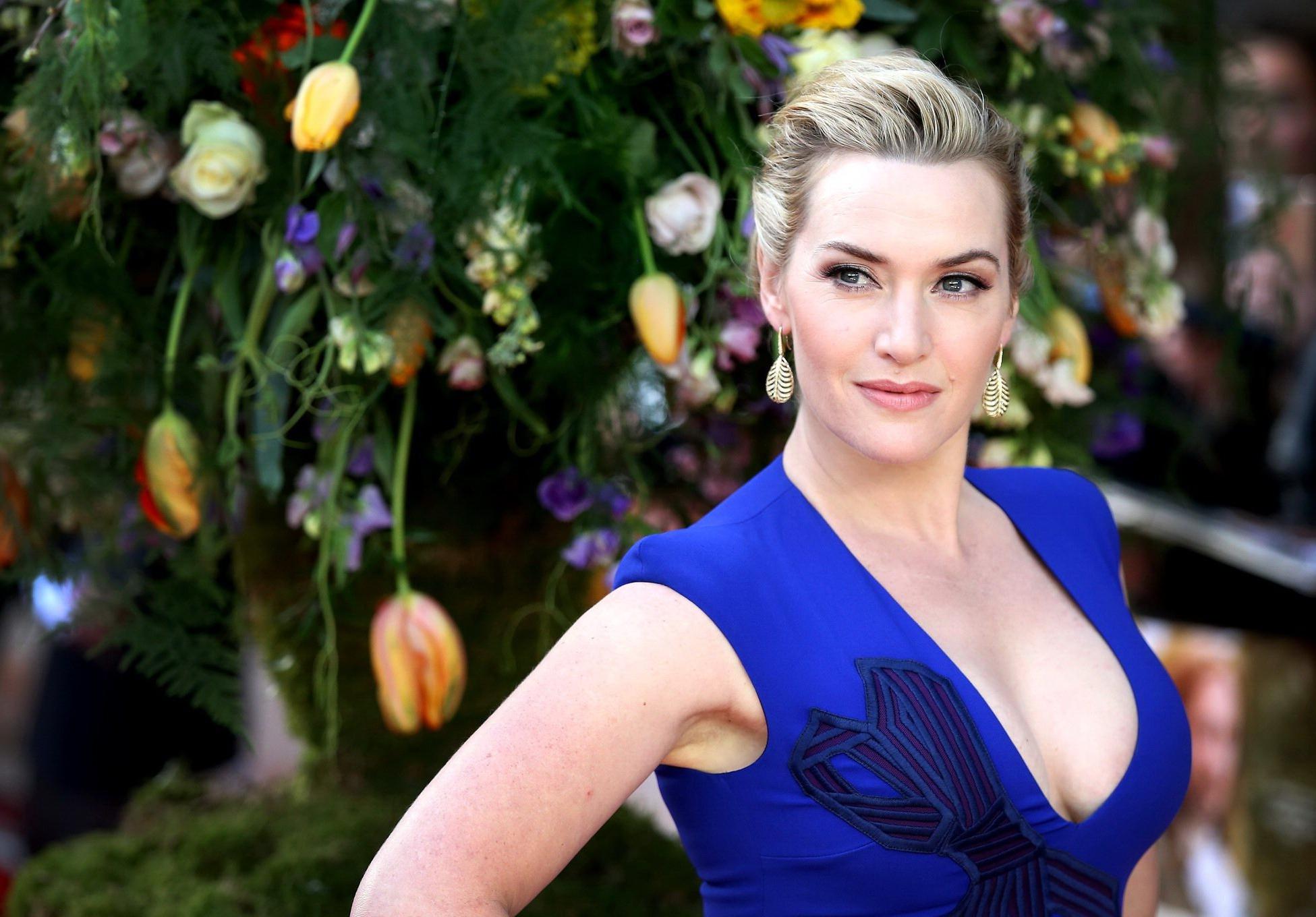 16P Kate Winslet busty wearing a low cut blue dress at A Little Chaos premiere in Lo