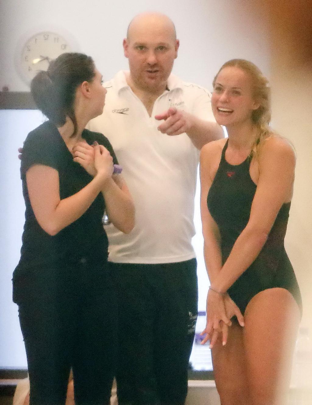 16P Pollyanna Woodward waring a black swimsuit at Splash 2014 training