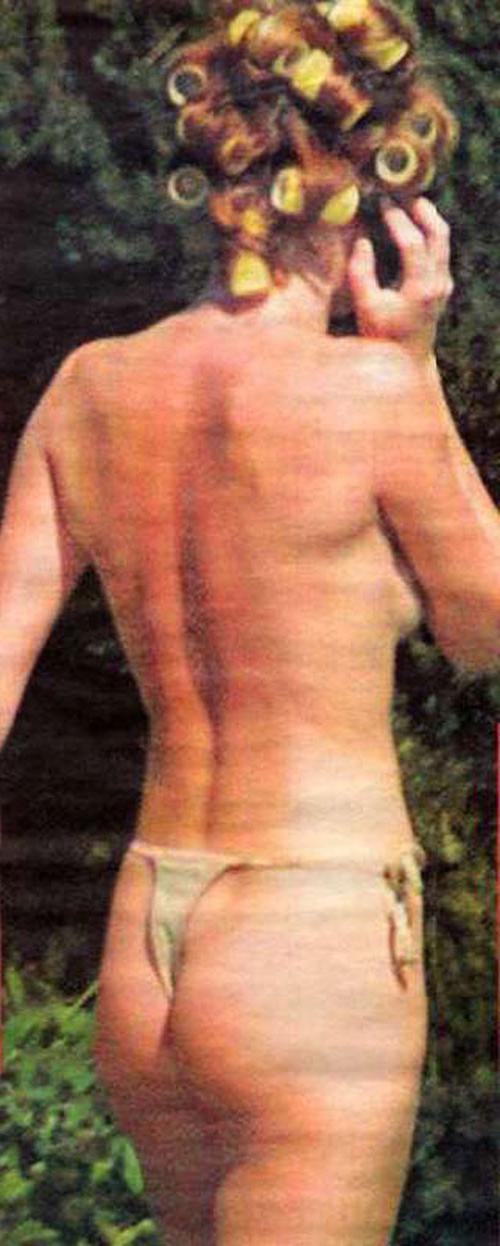 16P Amanda Holden body shows her tits and ass