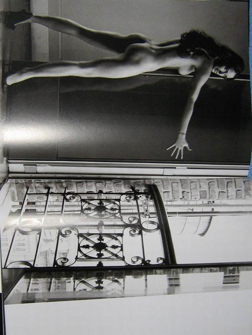 16P Demi Moore body shows her tits and ass