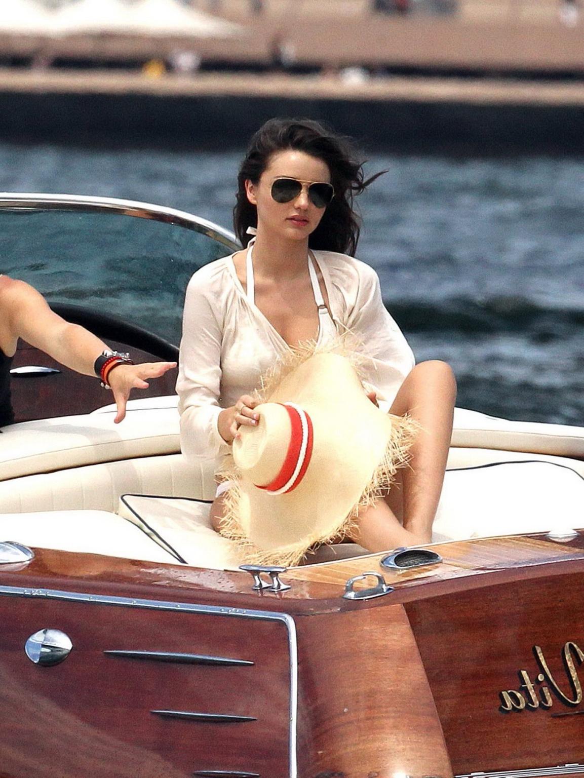 16P Miranda Kerr doing a bikini photoshoot on a boat in Sydney