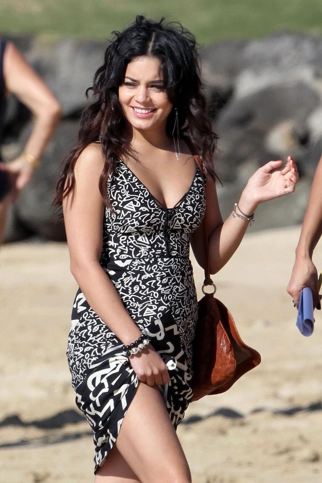 16P Vanessa Hudgens leggy pulling her dress up on a Hawaiian beach