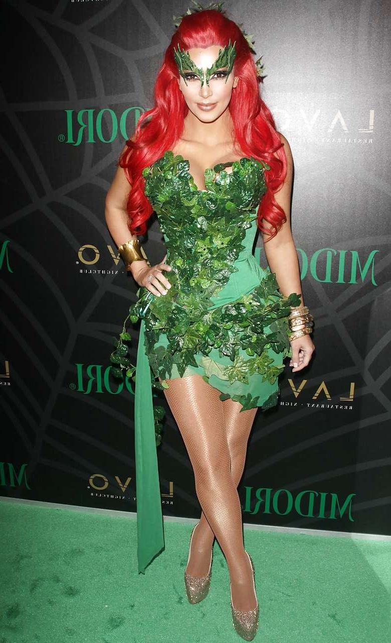 16P Kim Kardashian as redhair in Poison Ivy costume for Helloween party