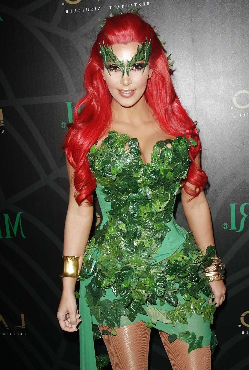 16P Kim Kardashian as redhair in Poison Ivy costume for Helloween party