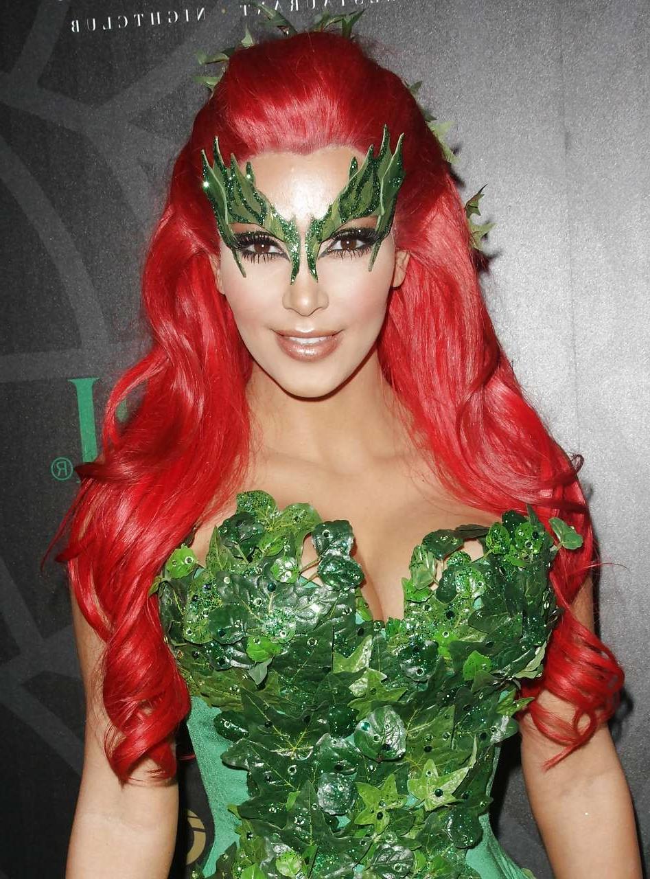 16P Kim Kardashian as redhair in Poison Ivy costume for Helloween party