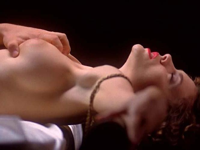 16P Alyssa Milano exposing totally nude body and get fucking very hard