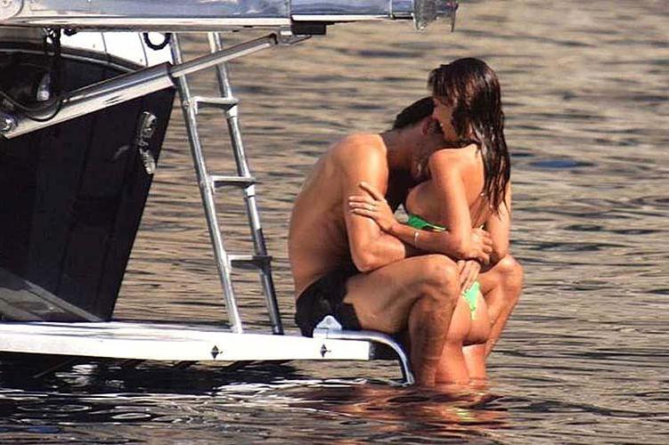 15P Belen Rodriguez exposing her sexy nude body and get fucking very hard