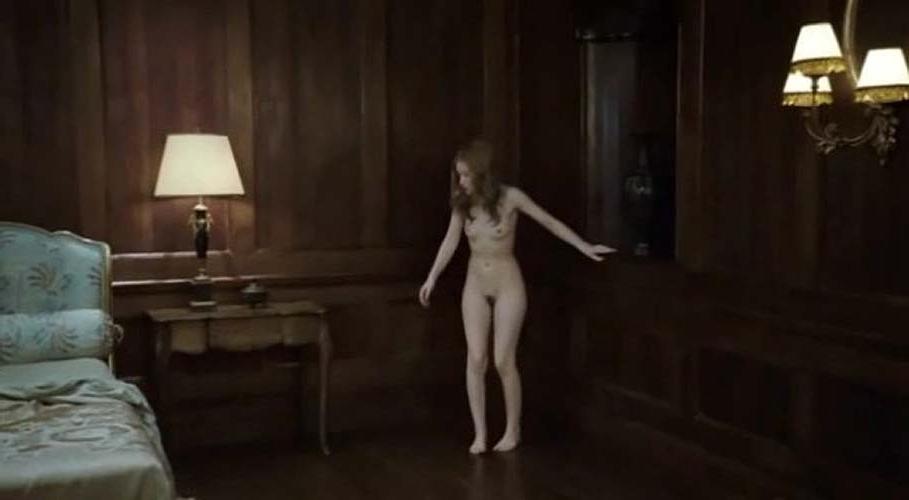 16P Emily Browning exposing nude body and get fucking very hard by the old man