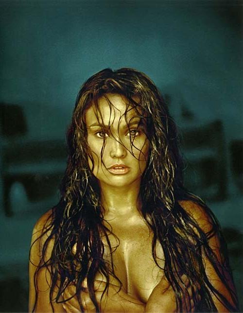 10P Tia Carrere showing their super sexy ravishing body,tits and ass