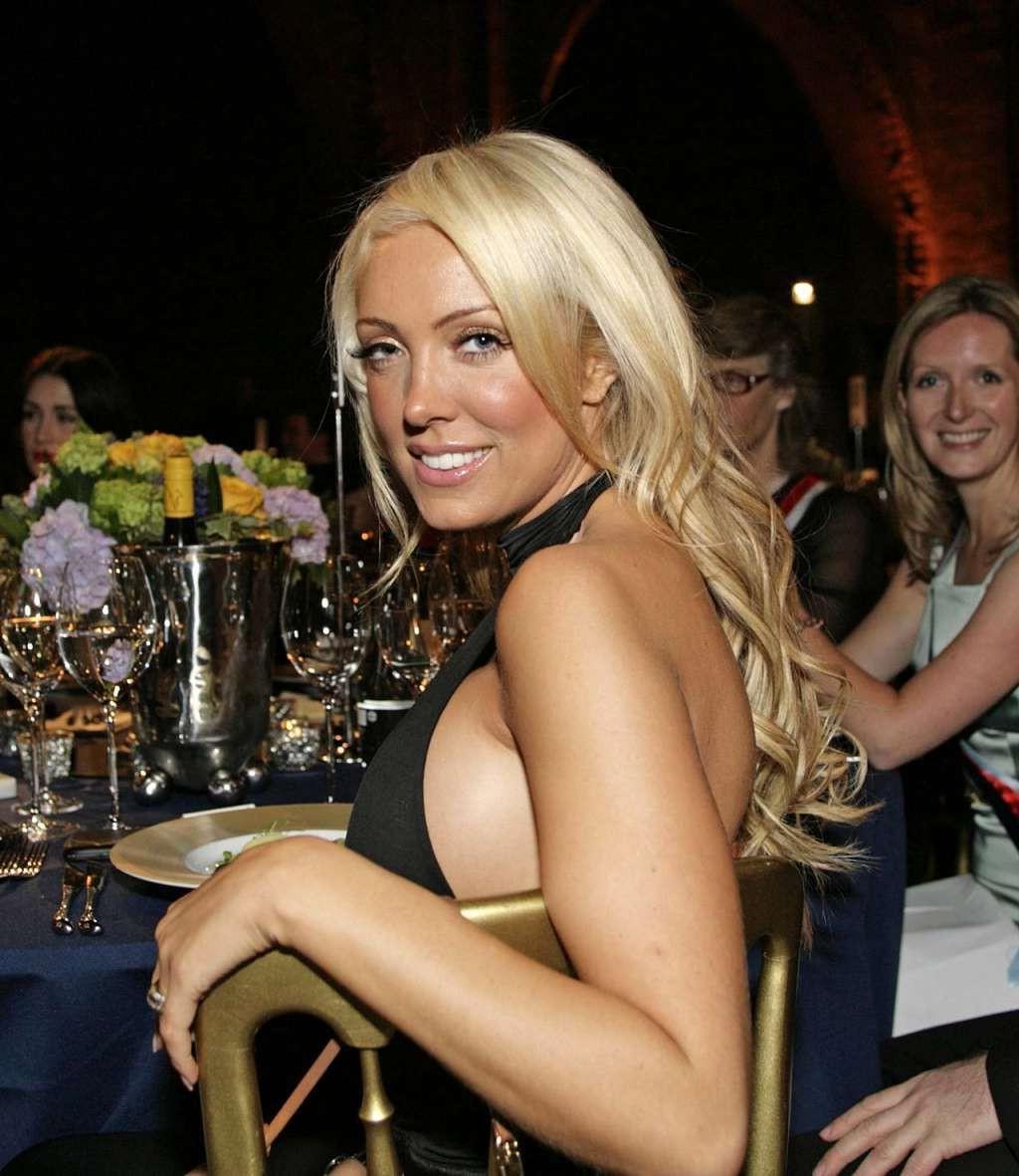 10P Aisleyne Horgan Wallace drunk and tits slip paparazzi shoots and showing panties