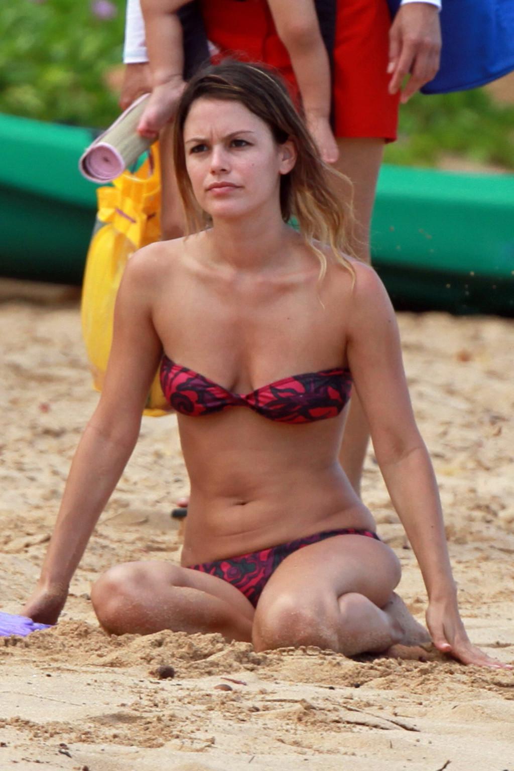 15P Rachel Bilson looking very sexy wearing bikinis on the Hawaiian beach