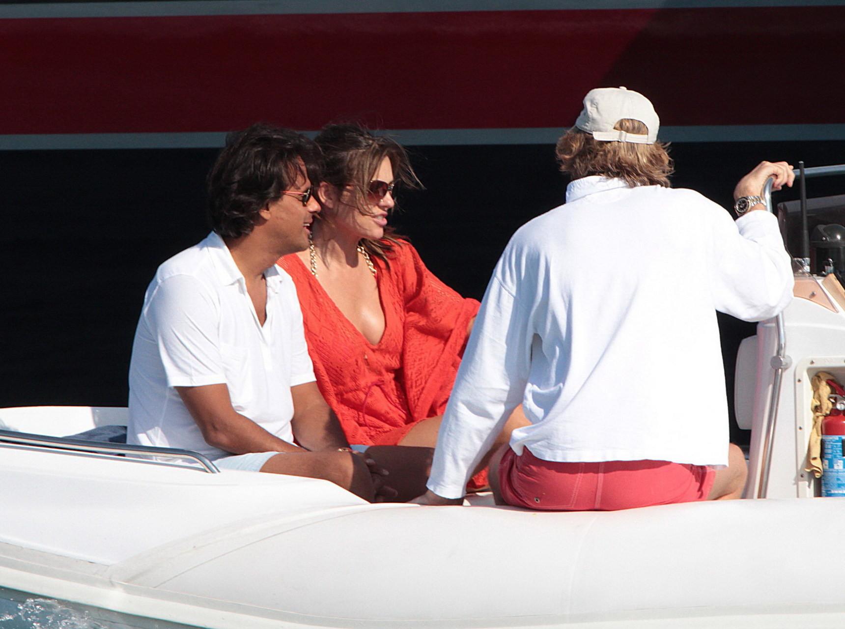 16P Elizabeth Hurley busty  ass shots wearing swimsuit on Valentino's yacht in Ibiza