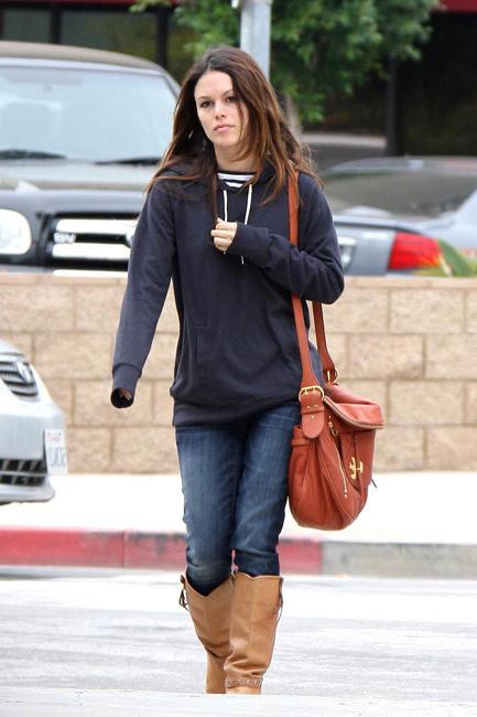 15P Rachel Bilson is sexiest women on the planet