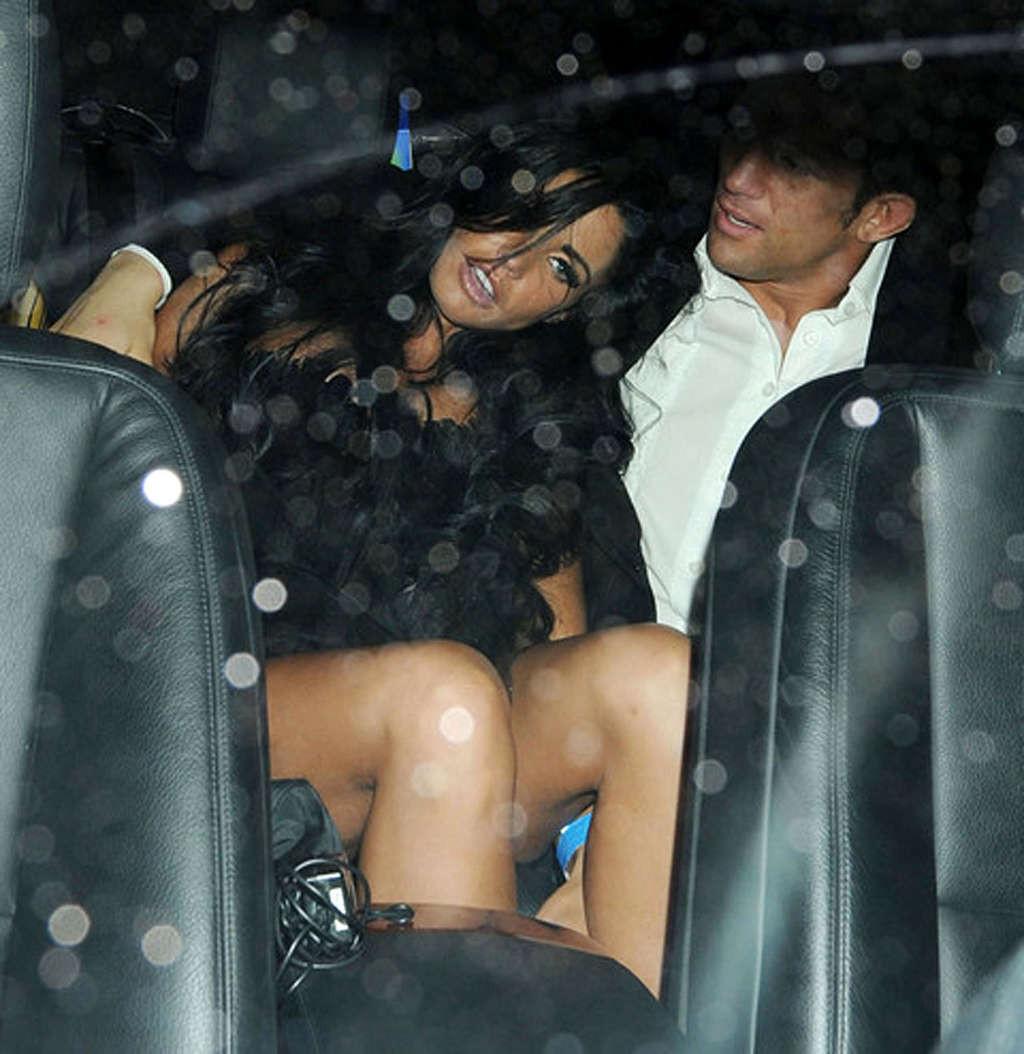 16P Katie Price showing her huge tits and sexy ass while she is drunk