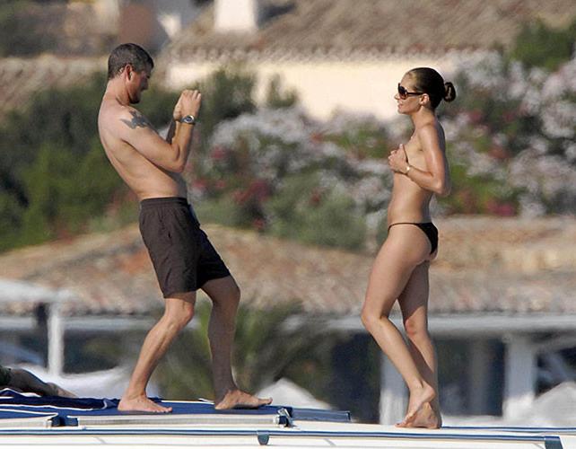 10P Rebecca Gayheart exposing her nice and huge tits on boat paparazzi pictures
