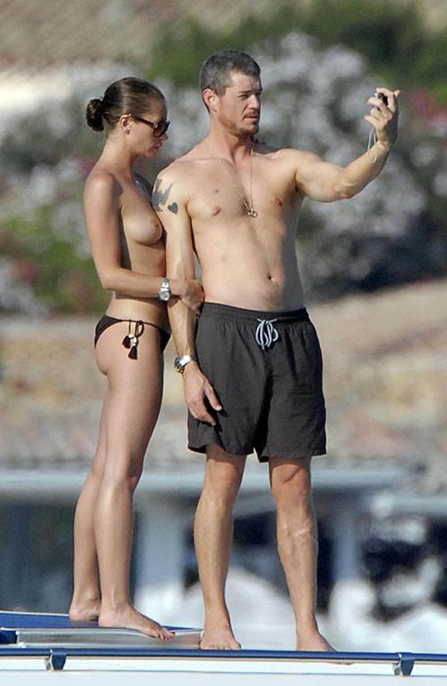 10P Rebecca Gayheart exposing her nice and huge tits on boat paparazzi pictures