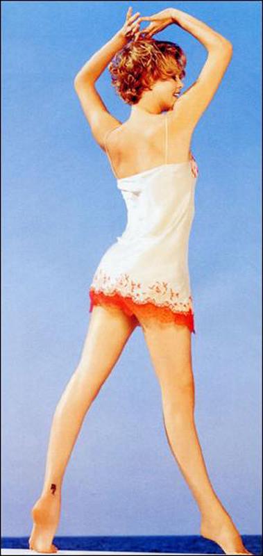 14P Charlize Theron nipple slip and exposed body
