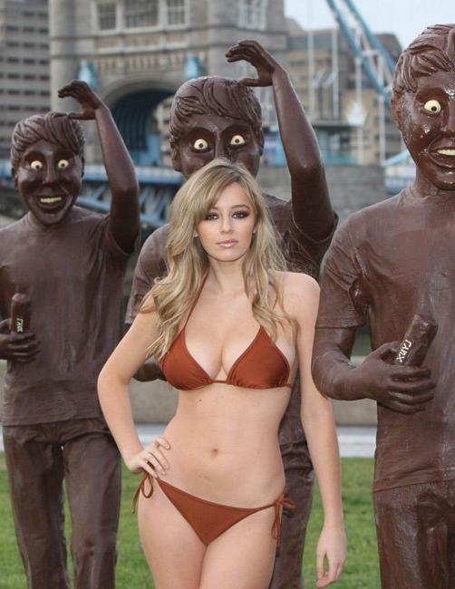 16P Celebrity beauty Keeley Hazell showing her gorgeous nude boobs