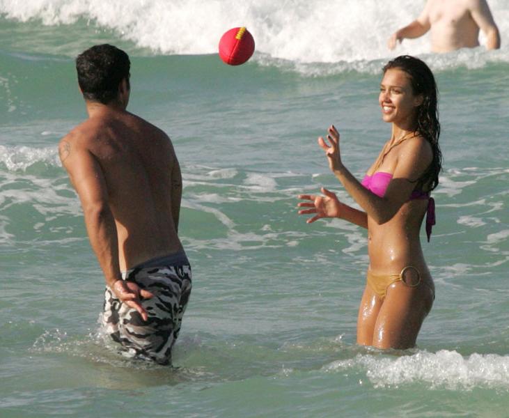 16P Jessica Alba in bikini enjoys a game of football paparazzi pics