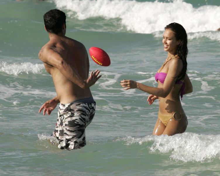 16P Jessica Alba in bikini enjoys a game of football paparazzi pics