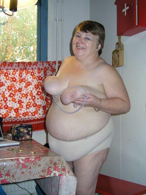 16P Big fat old granny showing her naked huge body
