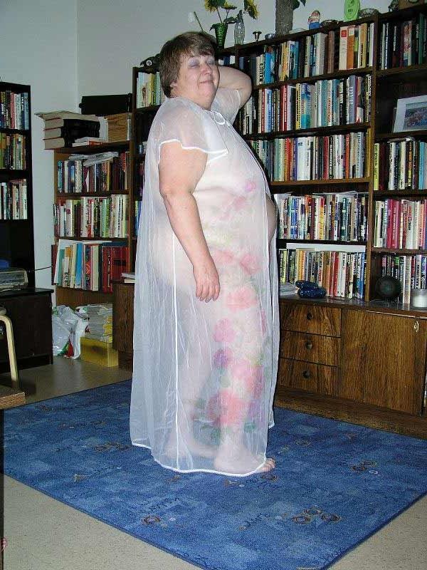 16P Granny Daisy posing and showing her huge fat body and tits