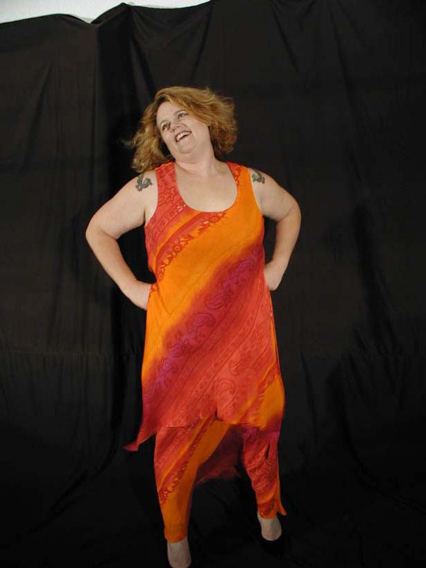 20P Horny mature bbw loves strip teasing and posing in a dress