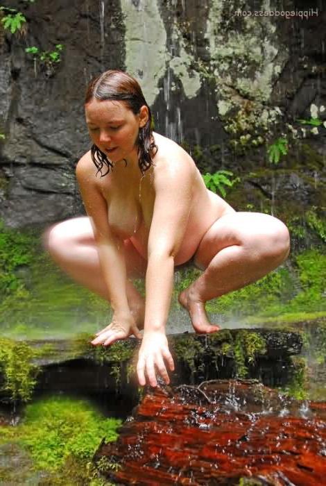 15P Pregnant Earth Mama Splashing Nude in Forest Stream