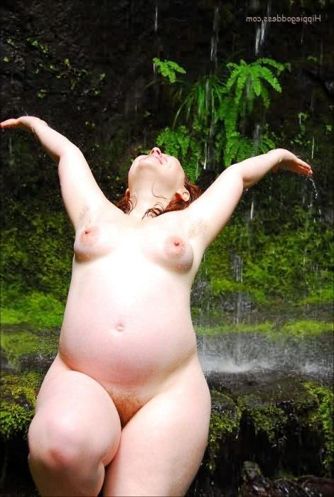 15P Pregnant Earth Mama Splashing Nude in Forest Stream