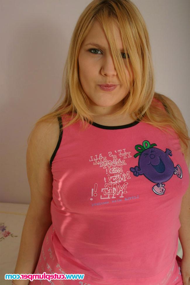 16P Chubby blonde plumper flashes her tits and ass in bedroom
