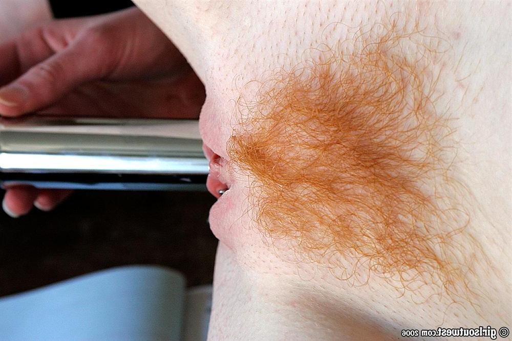 16P Pierced pale skin redhead amateur toying her ginger pussy