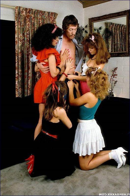 20P Big John Holmes gets his dick sucked