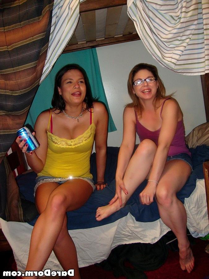 12P Hot crazy college babes get wild in these real dorm room user submitted sex part